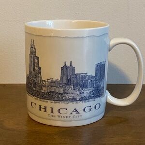 Starbucks Chicago Skyline Mug 18 oz
